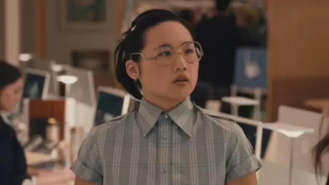 《穿普拉达的女王2》新角色“秦舟”引争议,亚裔命名与造型遭质疑 - 资讯配图 《穿普拉达的女王2》新角色“秦舟”引争议,亚裔命名与造型遭质疑 - 资讯配图